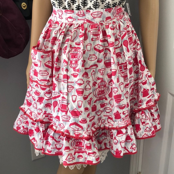 Adorable Vintage Kitchen Apron - Picture 1 of 5